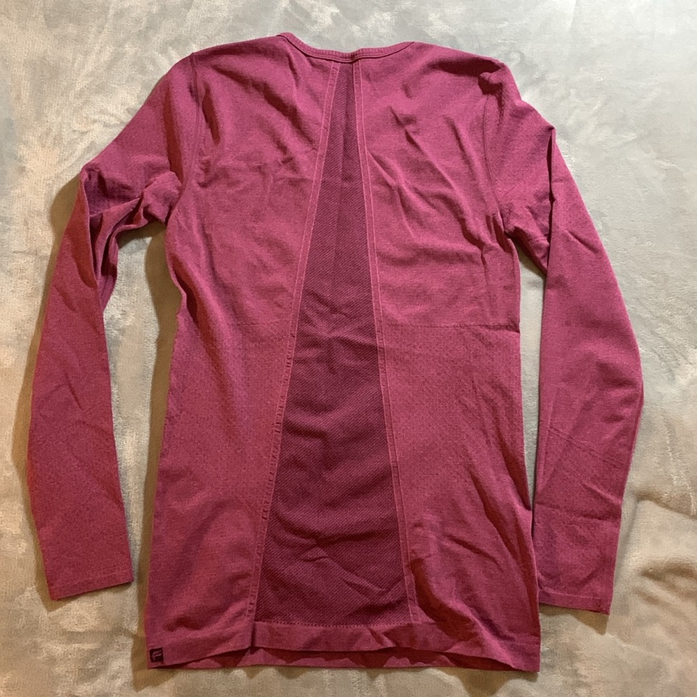 Fabletics Long Sleeve Top - Picture 2 of 6